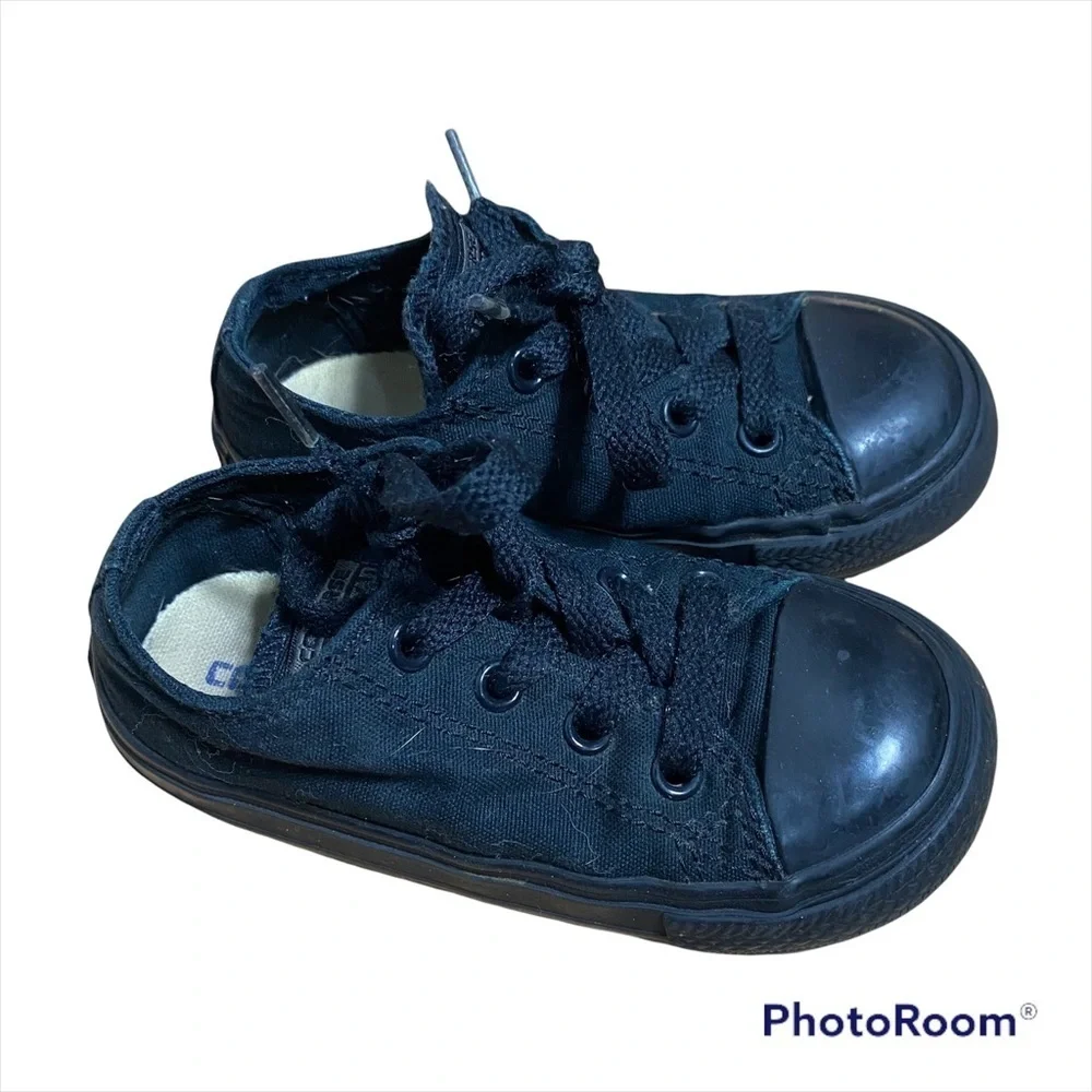 Converse Black Sneakers Sz 7 Kids Toddler Baby Boy Girl